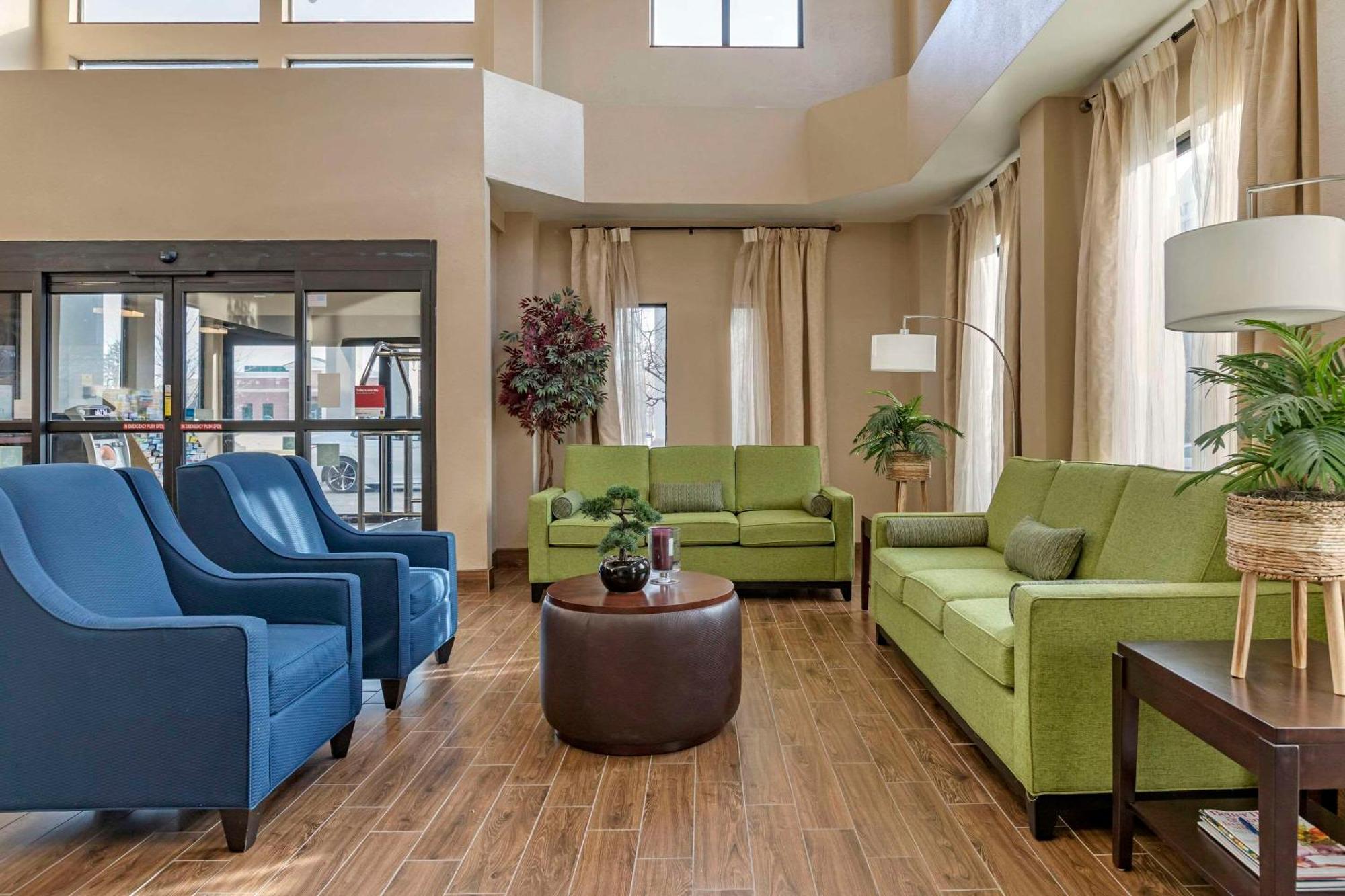 Comfort Suites Auburn Hills-Detroit Dış mekan fotoğraf
