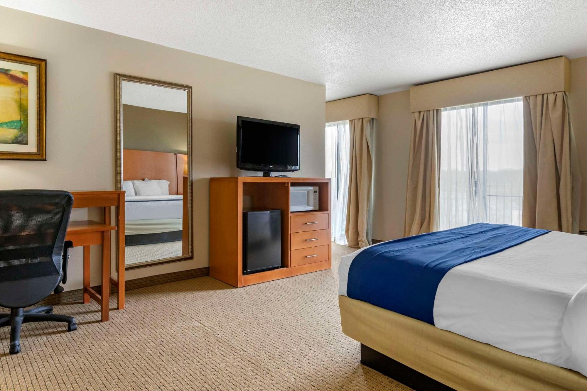 Comfort Suites Auburn Hills-Detroit Dış mekan fotoğraf